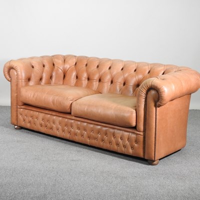 Lot 539 - A modern chesterfield sofa