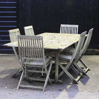 Lot 300 - DAY TWO - A hardwood extending garden table