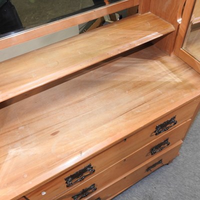 Lot 40 - An Edwardian satin walnut dressing chest