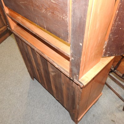 Lot 40 - An Edwardian satin walnut dressing chest