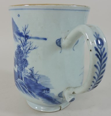 Lot 10 - An 18th century Chinese porcelain mug