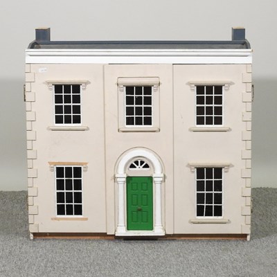 Lot 255 - A vintage doll's house