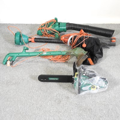 Lot 320 - A petrol chainsaw