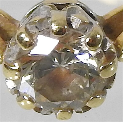 Lot 49 - An 18 carat gold solitaire diamond ring