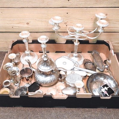 Lot 43 - A collection of silver plated items