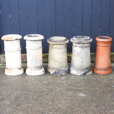 Lot 302 - A pair of chimney pots