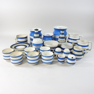 Lot 152 - A collection of Cornish ware