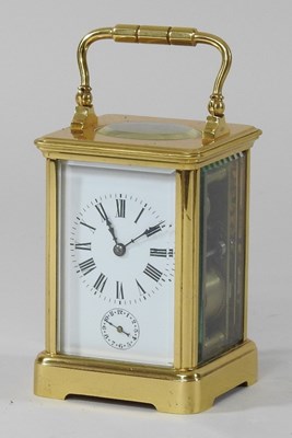 Lot 109 - A mid 20th century brass cased carriage clock
