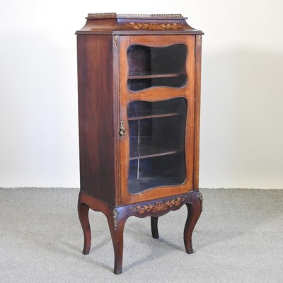 Lot 455 - A 19th century French vitrine