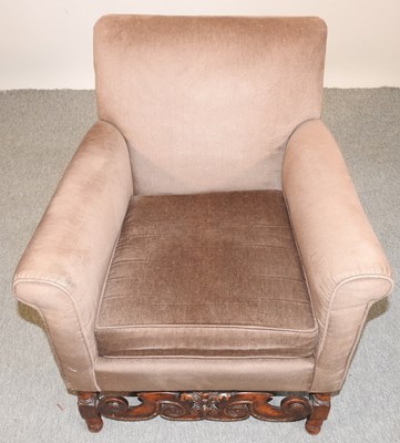 Lot 552 - An early 20th century armchair