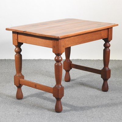 Lot 810 - A fruitwood table