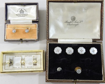 Lot 79 - A collection of silver