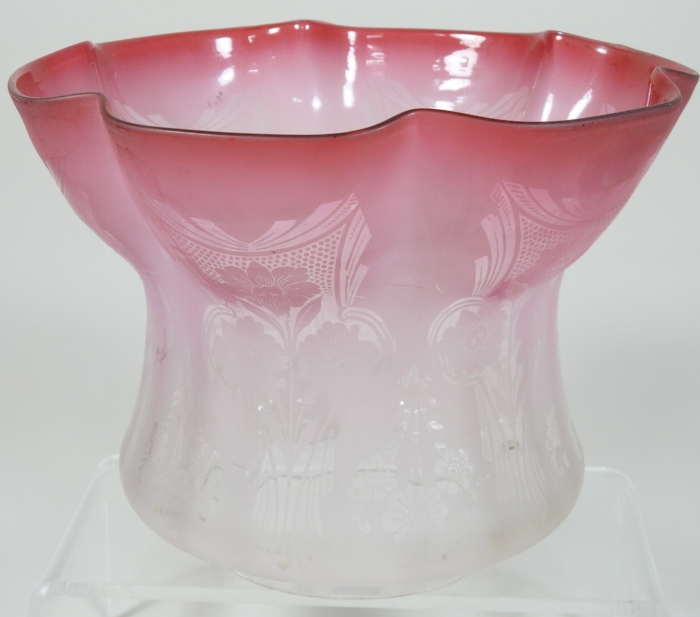 Lot 181 - A red glass oil lamp shade