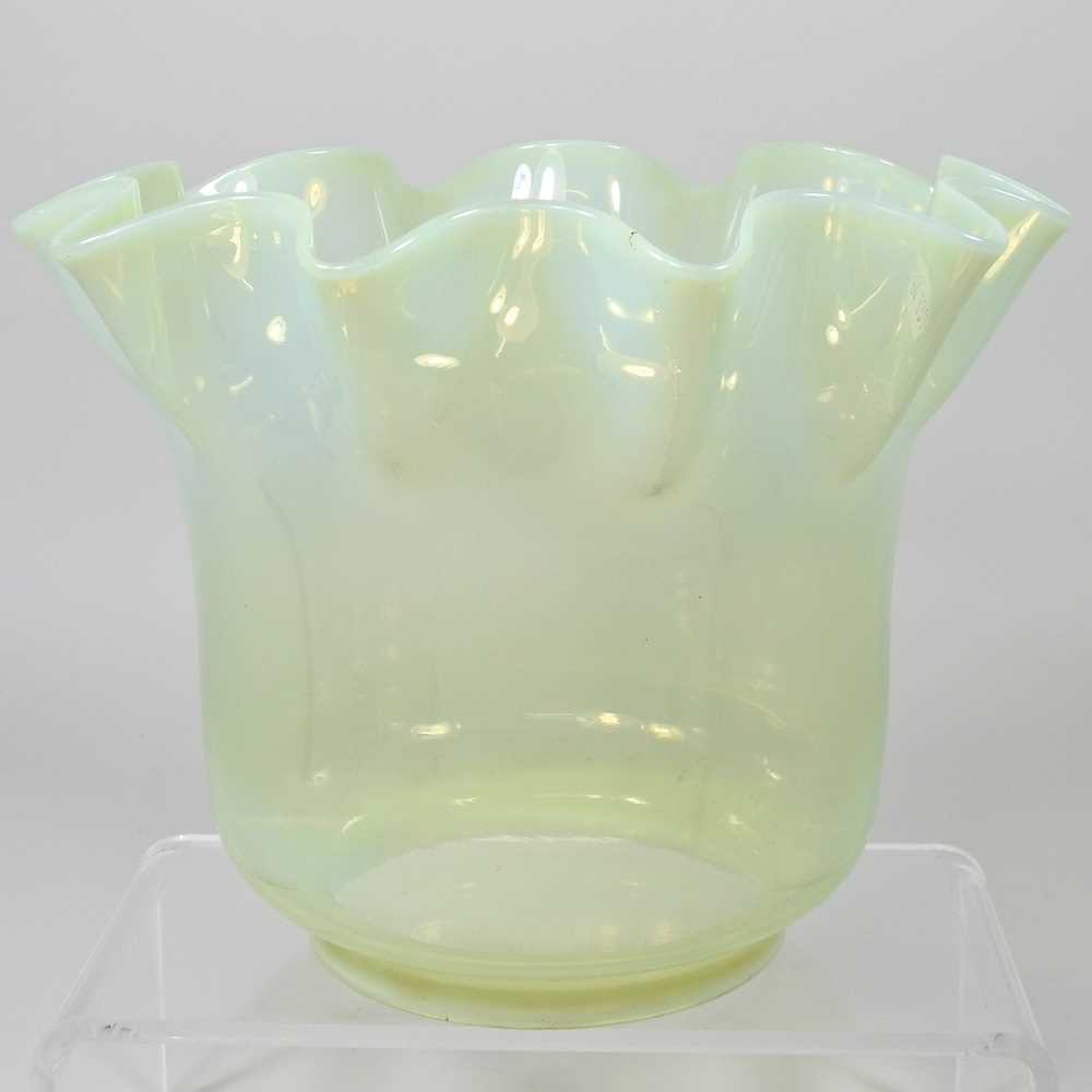 Lot 7 - A vaseline glass oil lamp shade