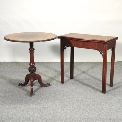 Lot 459 - A George III mahogany tea table