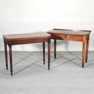 Lot 463 - A Victorian mahogany side table