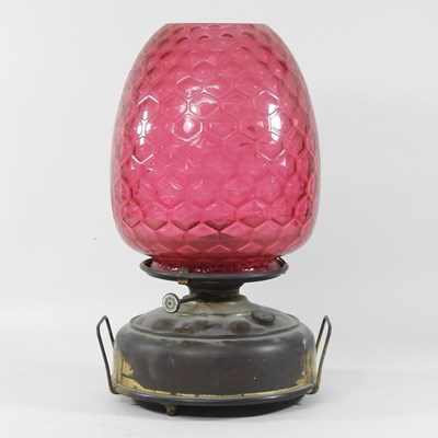 Lot 187 - A 19th century oil lamp