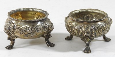 Lot 100 - A matched pair of silver open salts