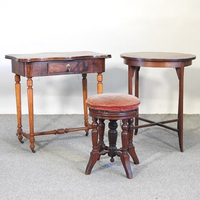 Lot 506 - An Edwardian occasional table