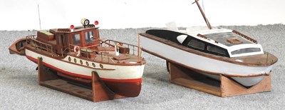 Lot 313 - A remote control model boat