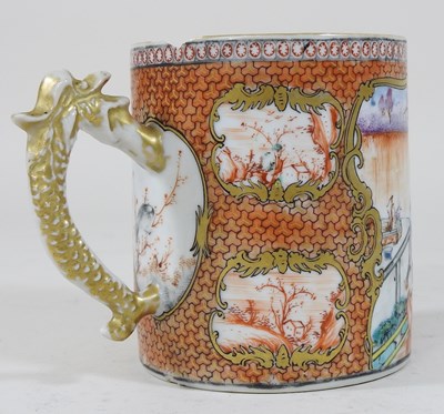 Lot 39 - An 18th century Chinese porcelain mug