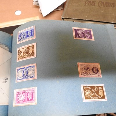 Lot 199 - A collection of stamps and postcards