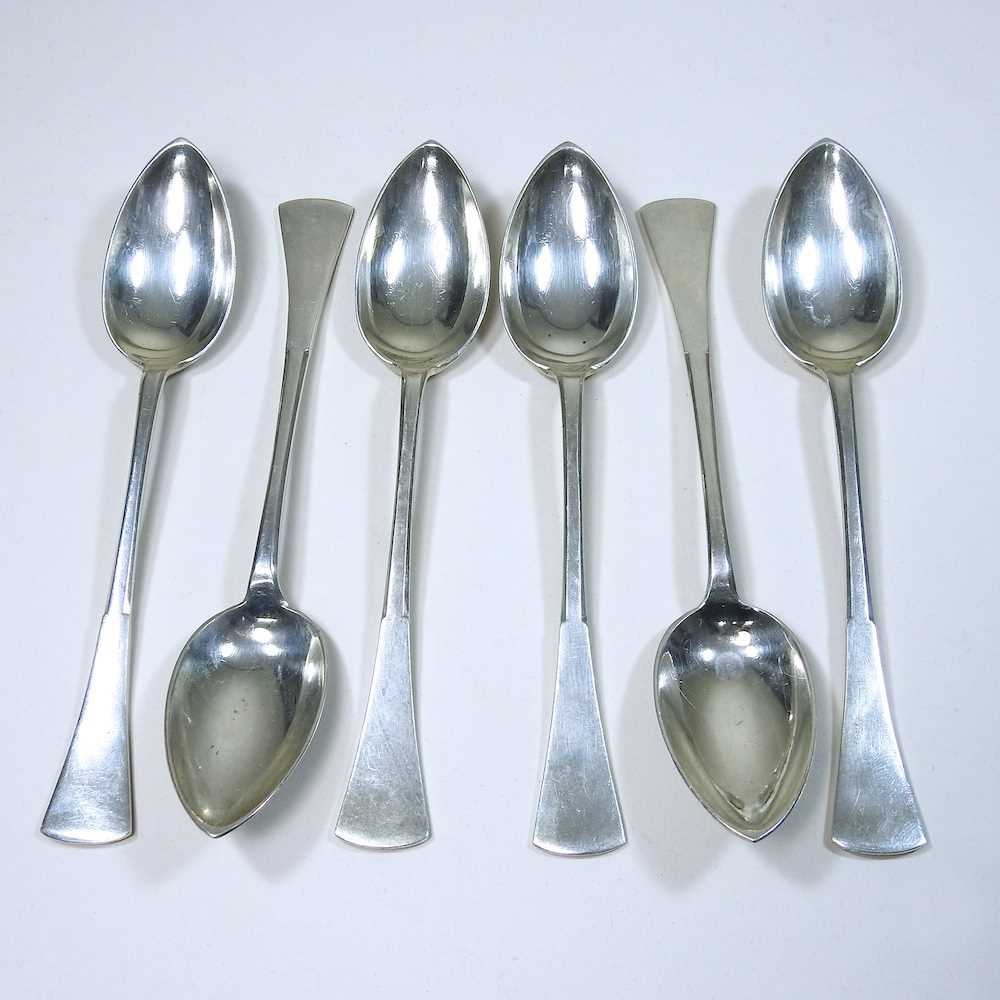 Lot 22 - A set of six silver teaspoons