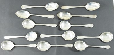 Lot 98 - An early 20th century silver table service