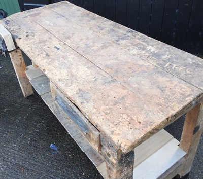 Lot 382 - A workshop woodwork bench