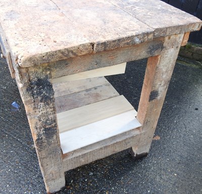 Lot 382 - A workshop woodwork bench