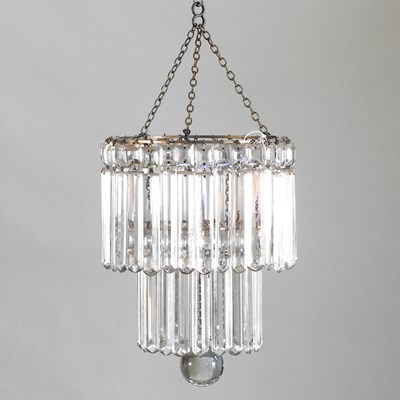 Lot 218 - An early 20th century chandelier