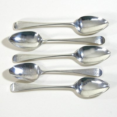 Lot 52 - A collection of five silver teaspoons