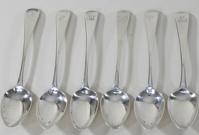 Lot 87 - A collection of six silver teaspoons