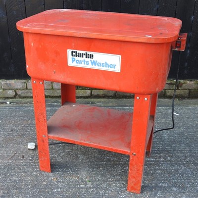 Lot 372 - A metal workshop parts cleaner