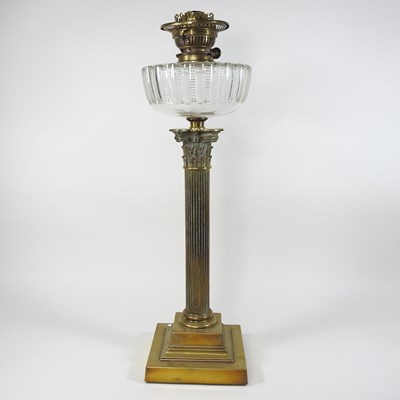 Lot 278 - A large 19th century brass oil lamp