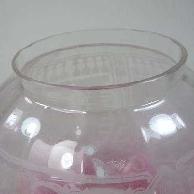 Lot 53 - A pink glass oil lamp shade