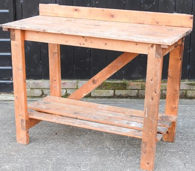 Lot 392 - A workshop table