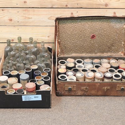 Lot 210 - A collection of fourteen early 20th century wax phonograph cylinders