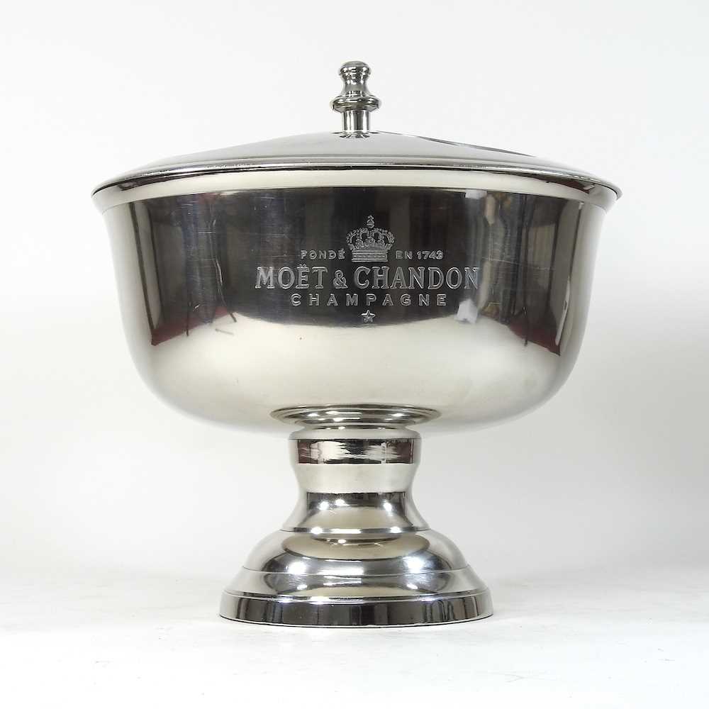 Lot 546 - A wine cooler