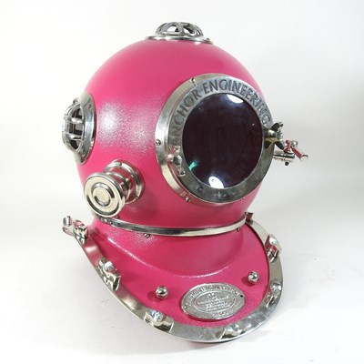 Lot 909 - A reproduction diver's helmet