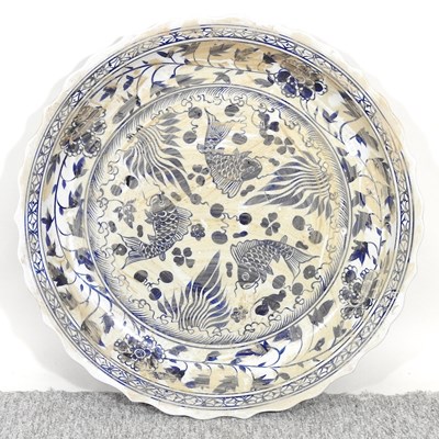 Lot 573 - A Chinese blue and white charger