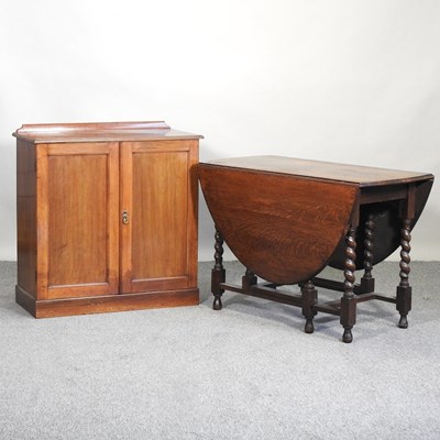 Lot 518 - An Edwardian side cabinet