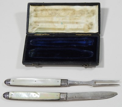 Lot 24 - A George III travelling knife and fork set
