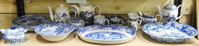 Lot 261 - A collection of blue and white china