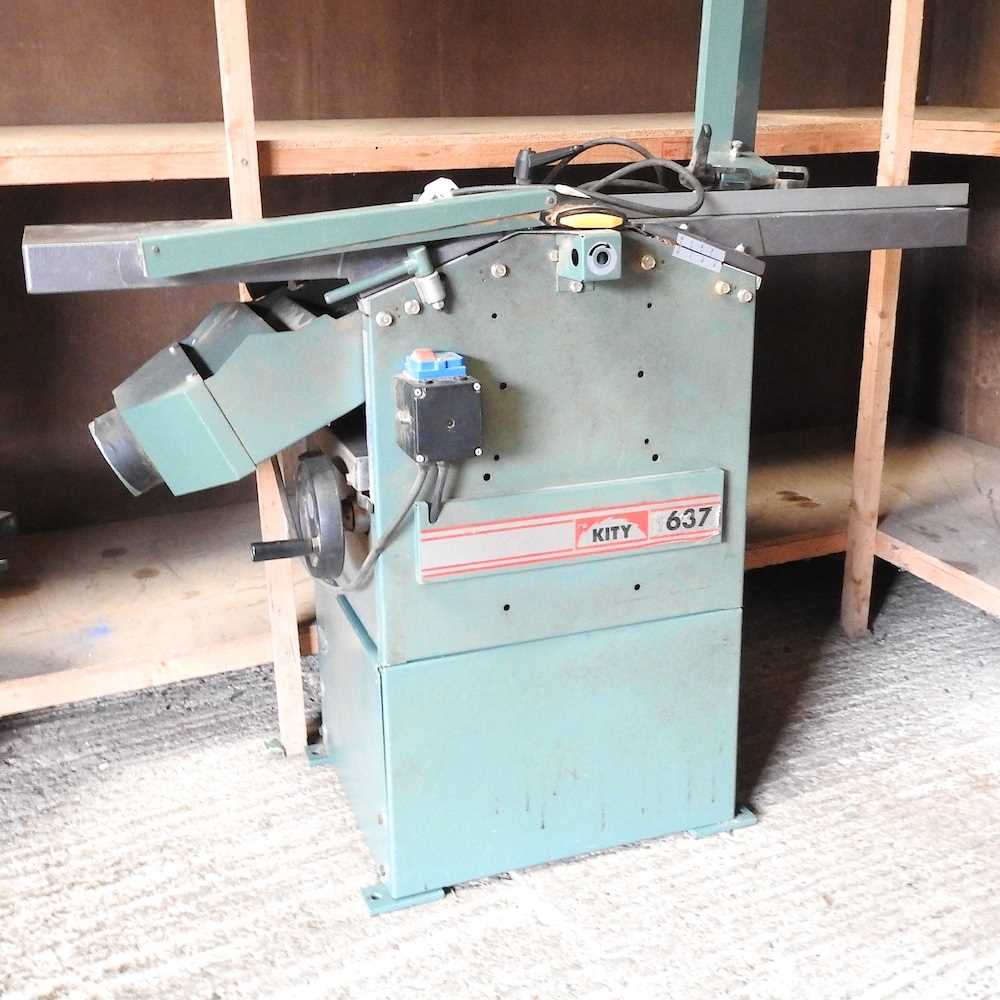 Lot 384 - A Kity 637 overhand planer