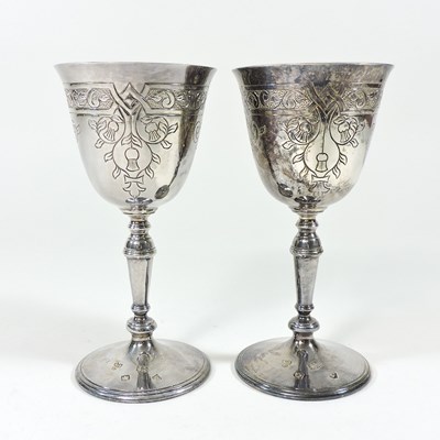 Lot 206 - A pair of silver goblets