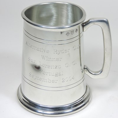 Lot 349 - A silver mug