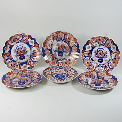 Lot 224 - A collection of six early 20th century Japanese Imari bowls