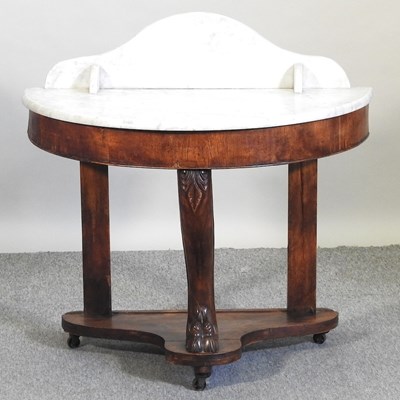 Lot 554 - A 19th century washstand