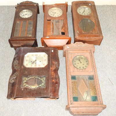 Lot 181 - A collection of five wall clocks